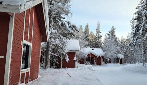 Two-Bedroom Chalet Mäntymajat
