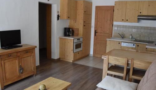 Apartment (6 Adults)