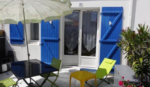 Holiday Home (4 Adults)