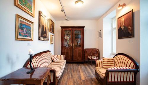 Three-Bedroom Holiday Home 