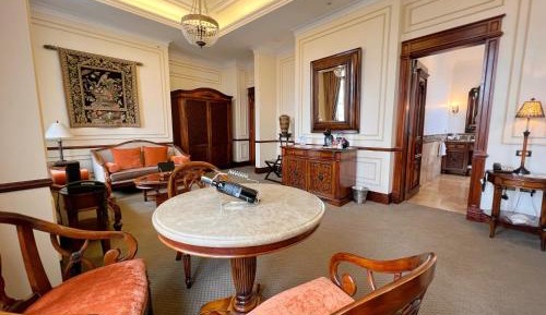 Suite with City View