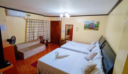 Deluxe Family Room