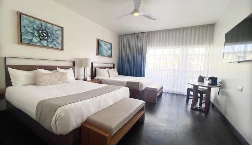 Deluxe Queen Room with Two Queen Beds