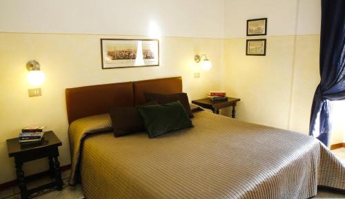 Double or Twin Room with Private Bathroom