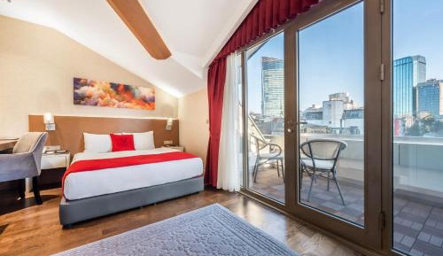 Superior Double Room with Balcony