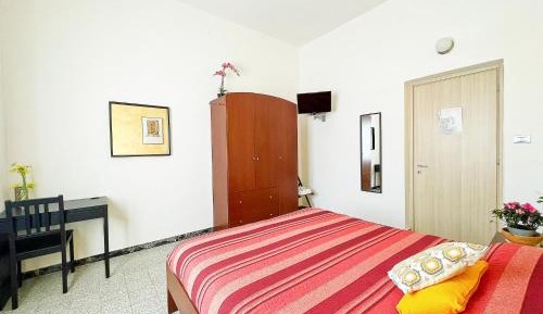 Double Room with external bathroom