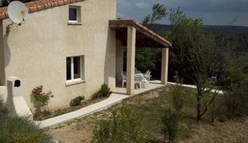 Independant Four-Bedroom Holiday Home (10 People)