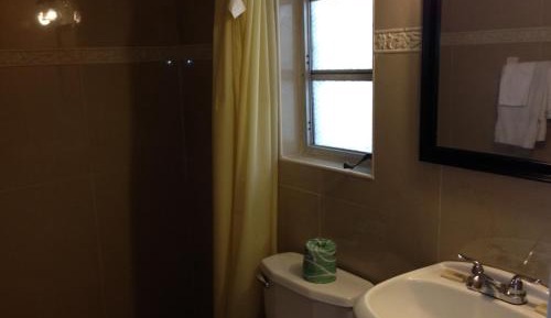 Deluxe Double Room (2 Adults + 1 Child)