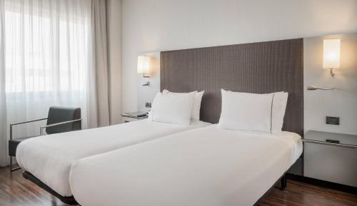 Standard Plus Twin Room