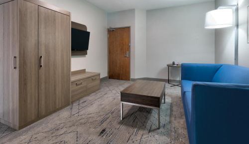 King Suite with Sofa Bed
