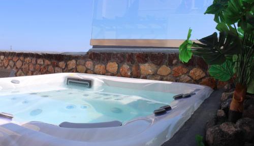 Junior Suite with Outdoor Hot Tub