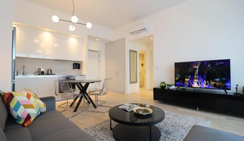 Deluxe Apartment