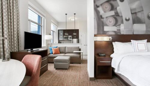 King Studio Suite