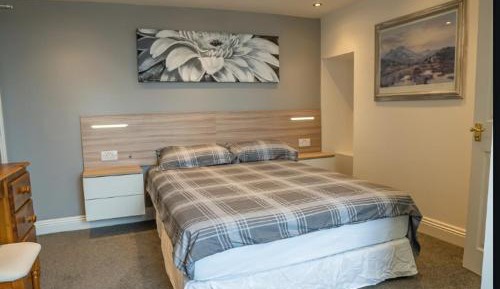 Deluxe Double Room with Shower