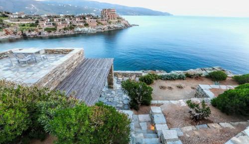 Villa - Beach Front