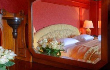 Suite with Garden View