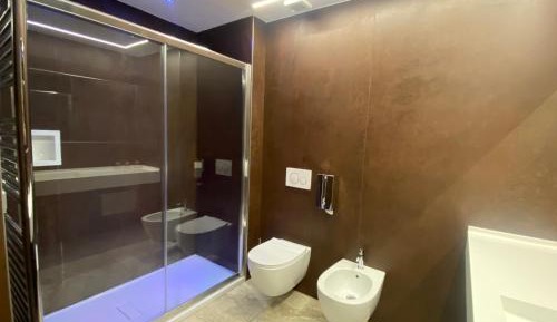 Queen Room with Pool View