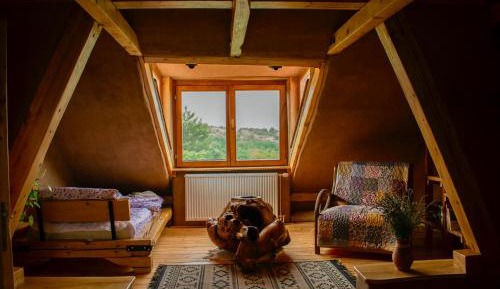 Family Room with Garden View
