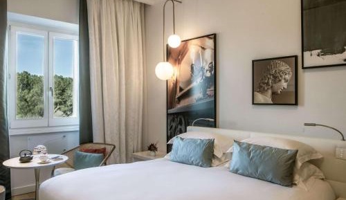 Luxury Room with View