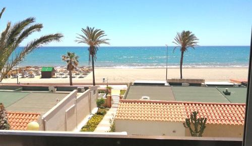 Studio Apartment with Sea View