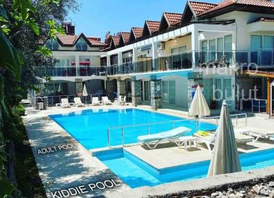 Apartment with Pool View 
