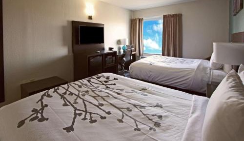 Queen Room with Two Queen Beds - Non Smoking