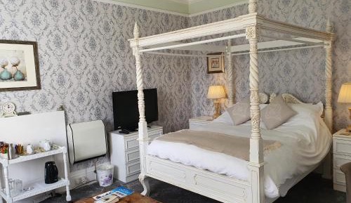 Double Room with Mountain View