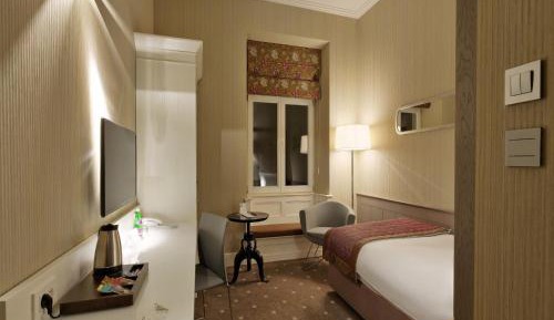 Deluxe Single Room