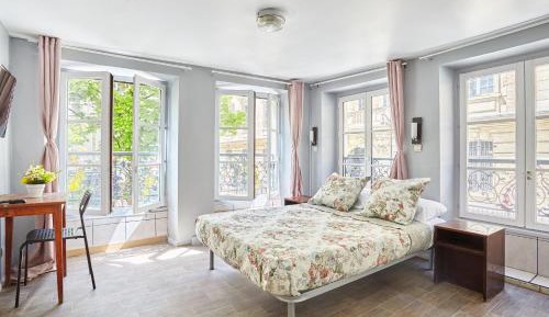 Double Room with Shared Shower