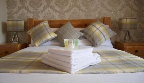 Double Room with Private External Bathroom