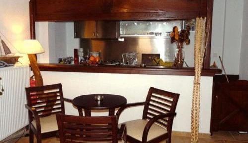 Studio (3 Adults)