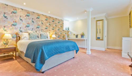 Junior Suite with Outdoor Seating