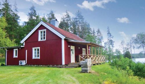 Two-Bedroom Holiday Home