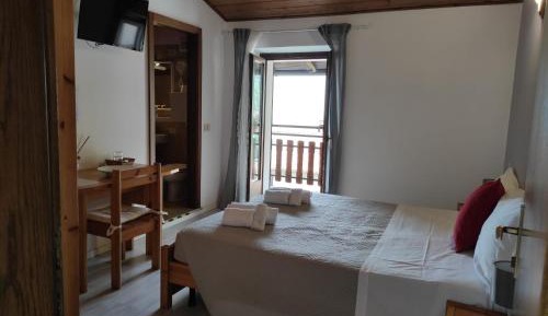 Double Room with Lake View