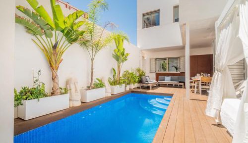 Villa with Private Pool