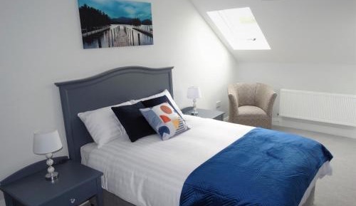 Deluxe Double Room (2 Adults + 1 Child)