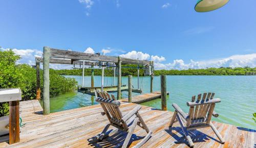 Three-Bedroom Holiday Home 