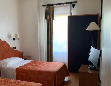 Economy Twin Room