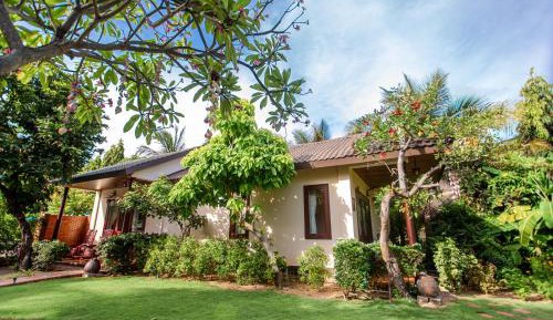 Bungalow Double with Garden View