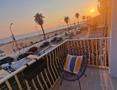 Studio Apartment with Sea View