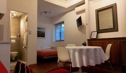 Triple Room with Private Bathroom