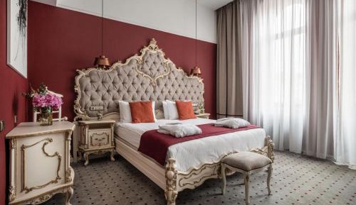 Superior Double Room with City View
