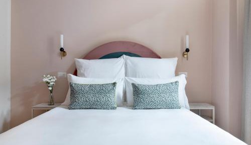 Connecting rooms - Two Bedrooms, One Bathroom