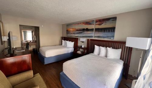 Double Room with Roll in Shower - Non-Smoking