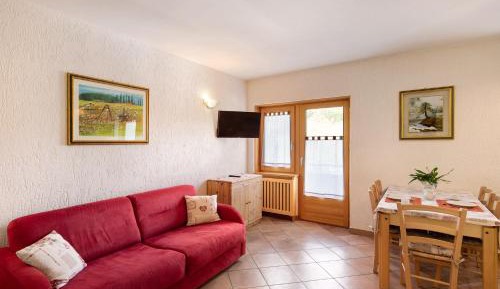 Superior One-Bedroom Apartment with Balcony