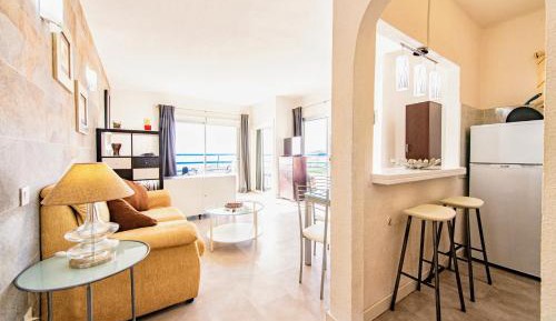 Studio Apartment with Sea View
