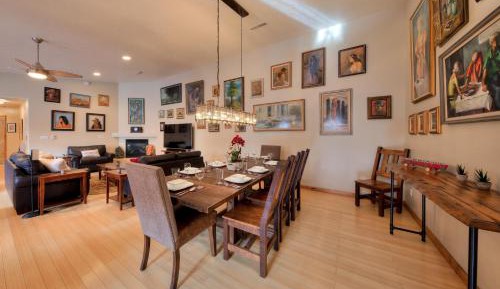 Three-Bedroom Holiday Home 