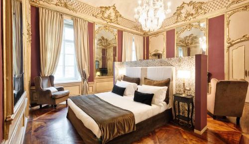 Superior Suite with Balcony