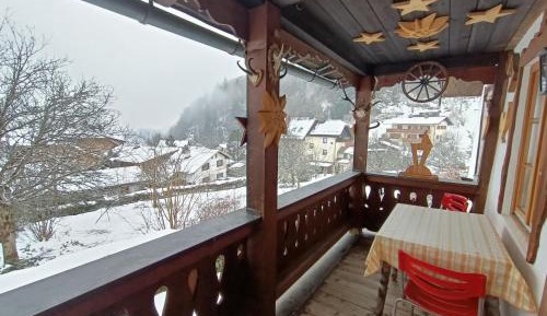 Apartment with Garden View