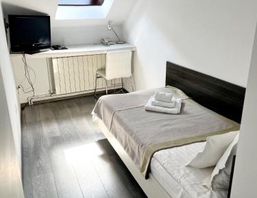 Small Single Room